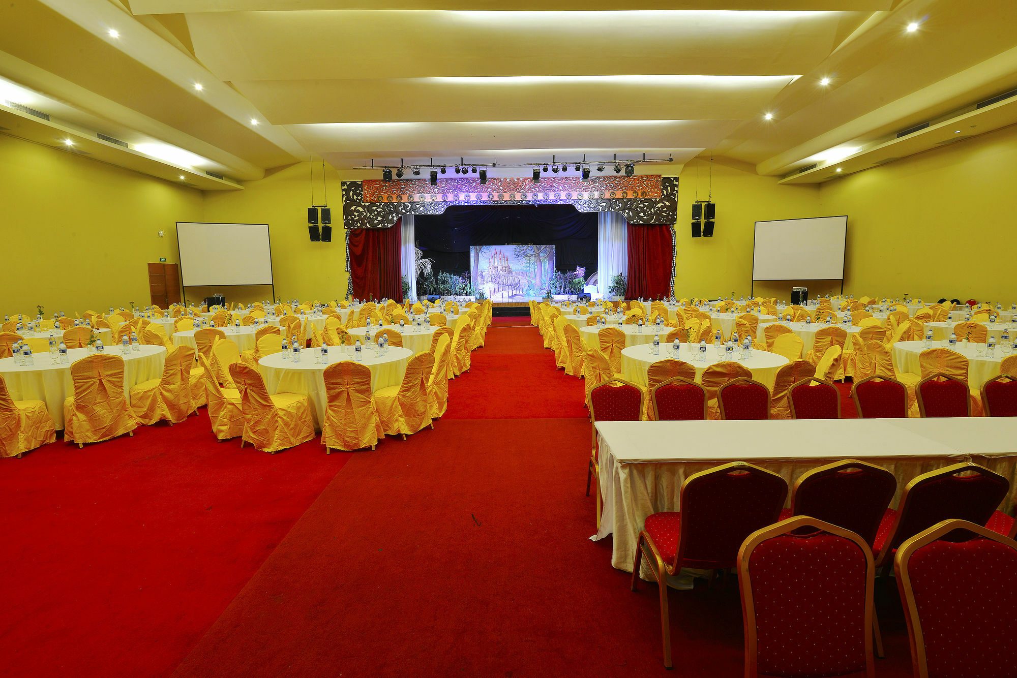 100 Sunset Kuta Hotel & Ballroom 외부 사진
